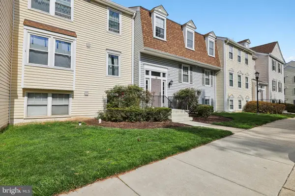 13 Pickering Ct #13-02, GERMANTOWN, MD 20874