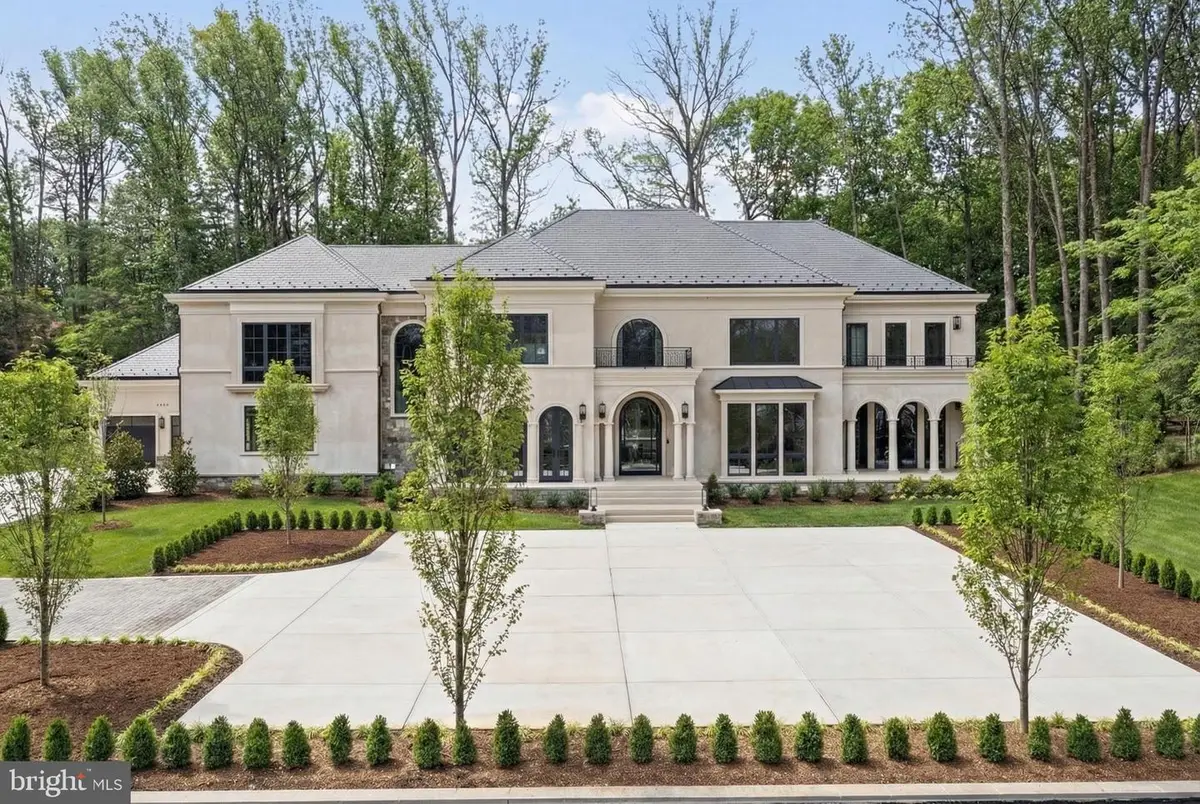 7112 Natelli Woods Ln, Bethesda, MD 20817 - #1