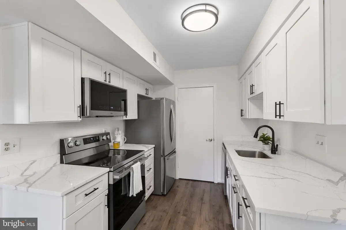 20248 Shipley Ter #301, Germantown, MD 20874 - #1