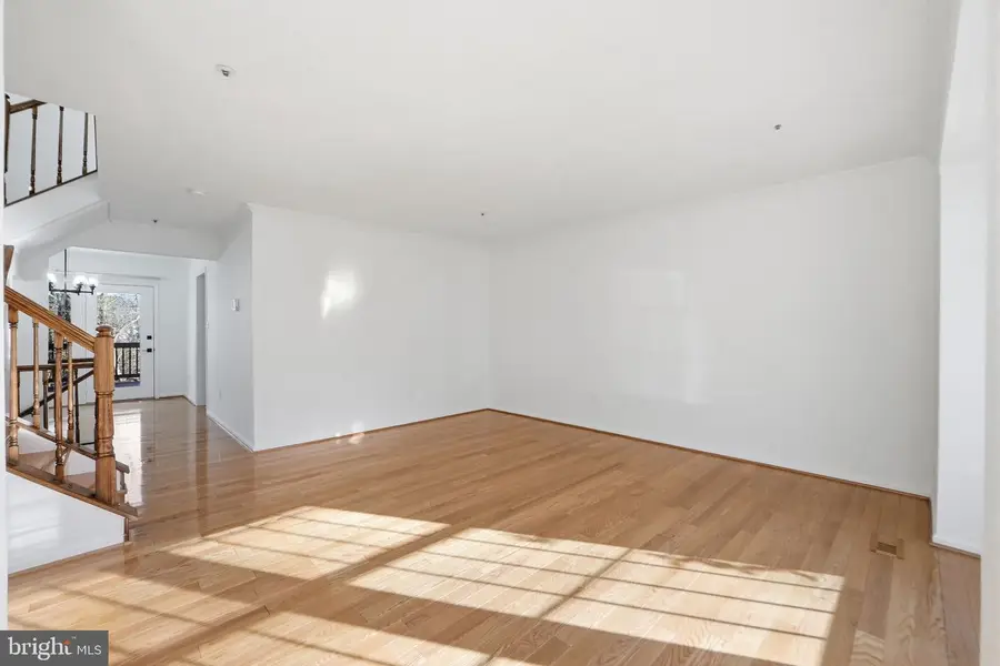 19217 Cross Ridge Dr, Germantown, MD 20874 - #2