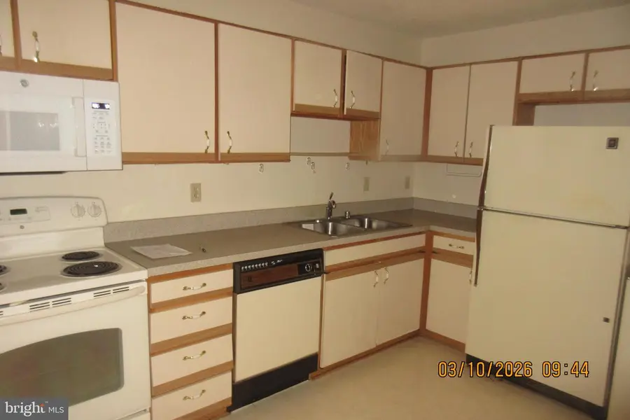 15101 Interlachen Dr #1-806, Silver Spring, MD 20906 - #3