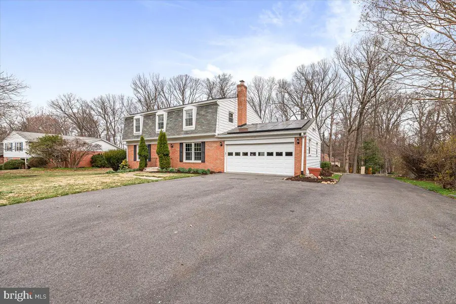 7121 Panorama Dr, Rockville, MD 20855 - #3