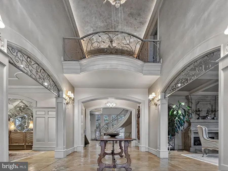 6413 Garnett Dr, Chevy Chase, MD 20815 - #2