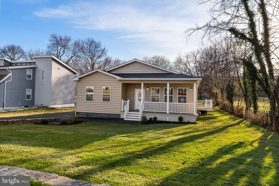 434 Gaither St, Gaithersburg, MD 20877 - #2