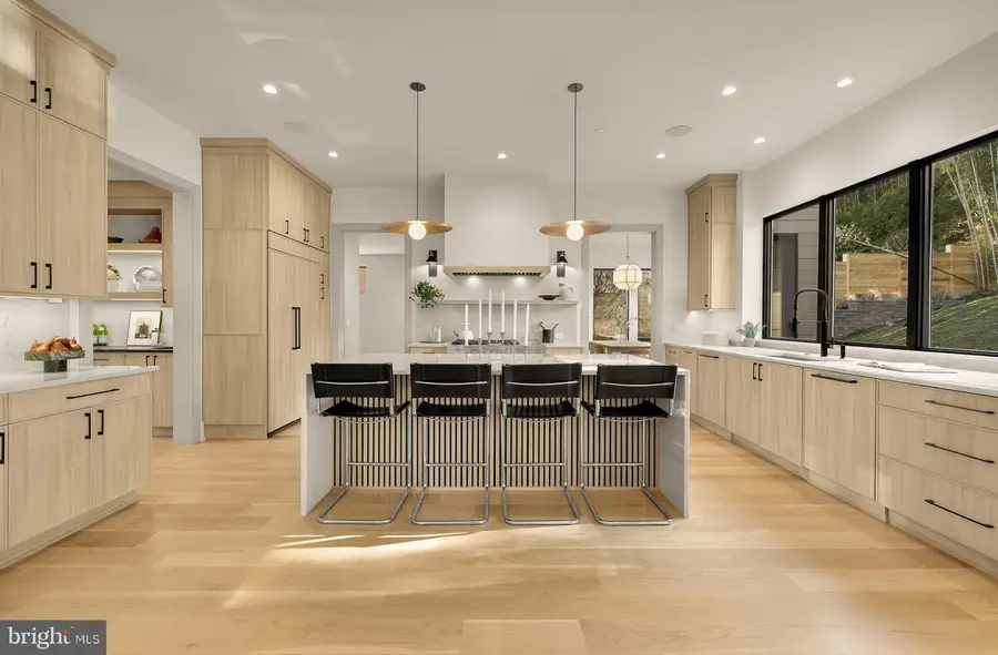 5828 Tanglewood Dr, Bethesda, MD 20817 - #3