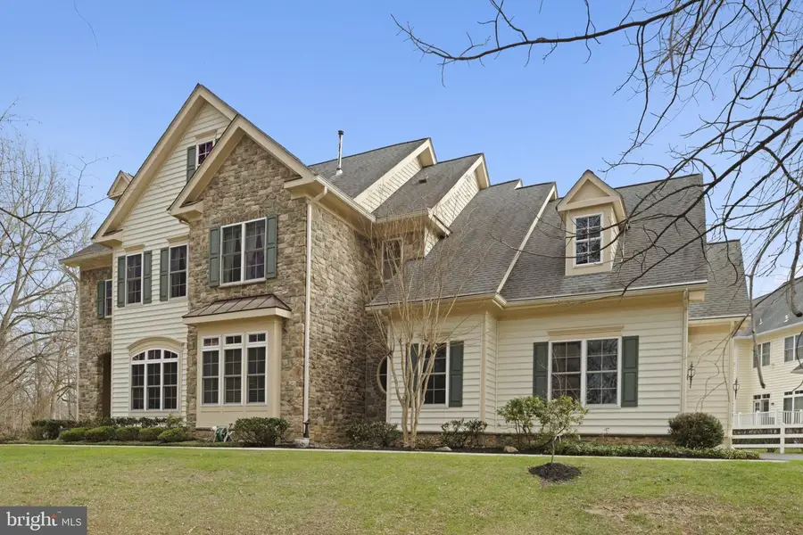 17519 Hidden Garden Ln, Ashton, MD 20861 - #2