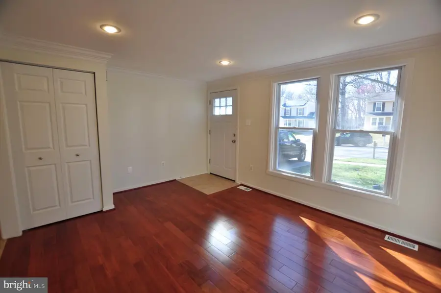 7421 Brenish Dr, Gaithersburg, MD 20879 - #3