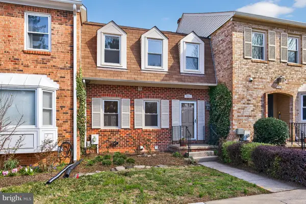 7521 Coddle Harbor Ln, POTOMAC, MD 20854