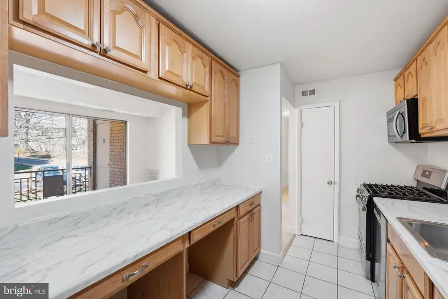 12203 Academy Way #9, Rockville, MD 20852 - #3