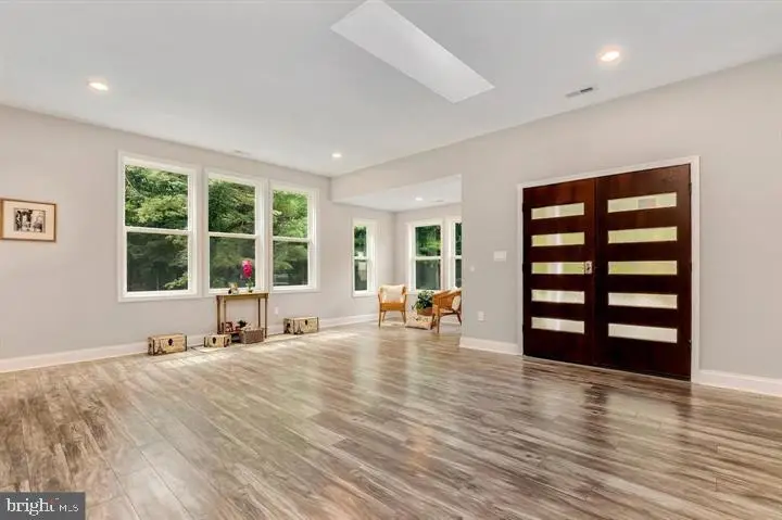 17616 Garrett Dr, Gaithersburg, MD 20878 - #3