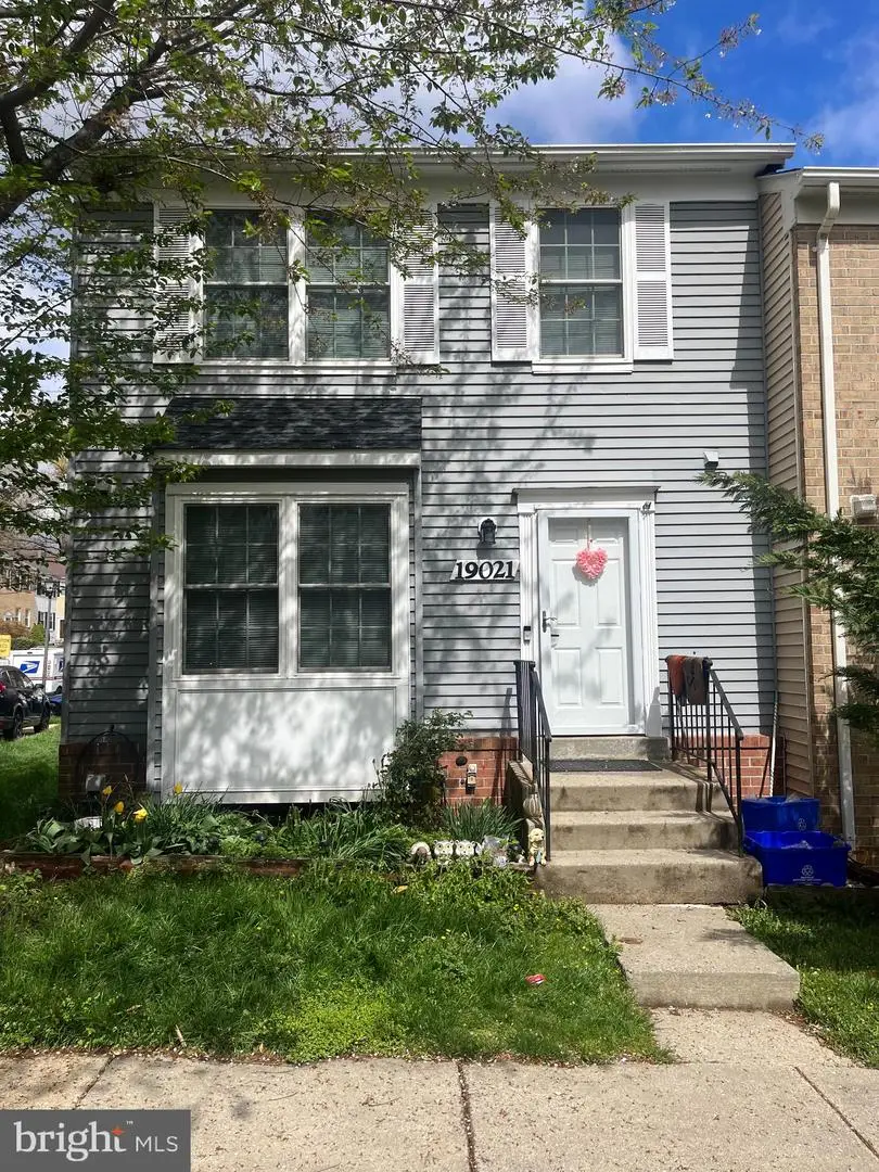 19021 Grotto Ln, Germantown, MD 20874 - #1