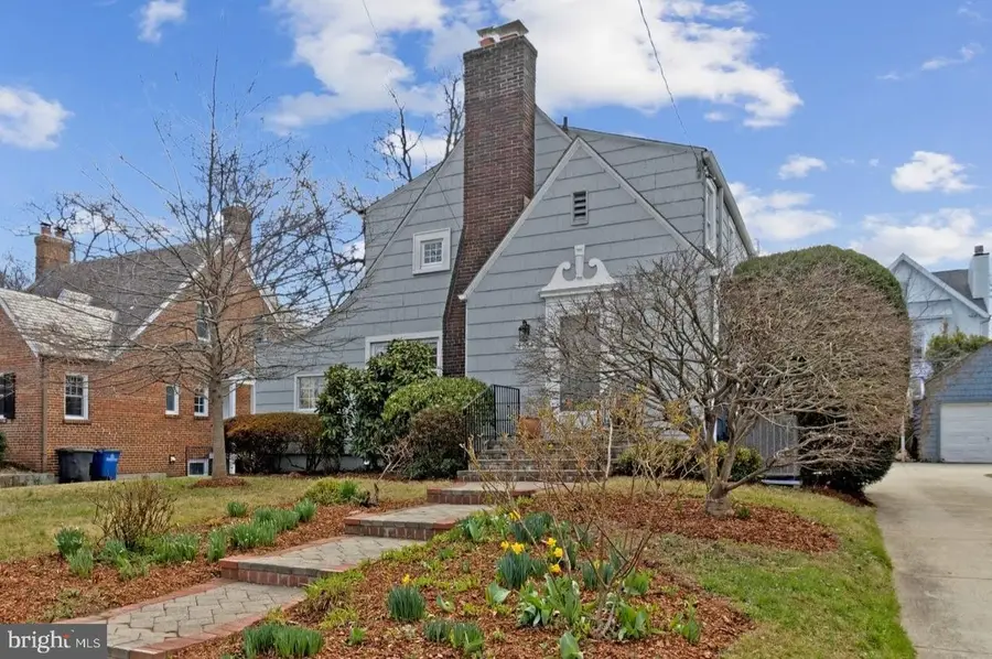 4614 Norwood Dr, Chevy Chase, MD 20815 - #2