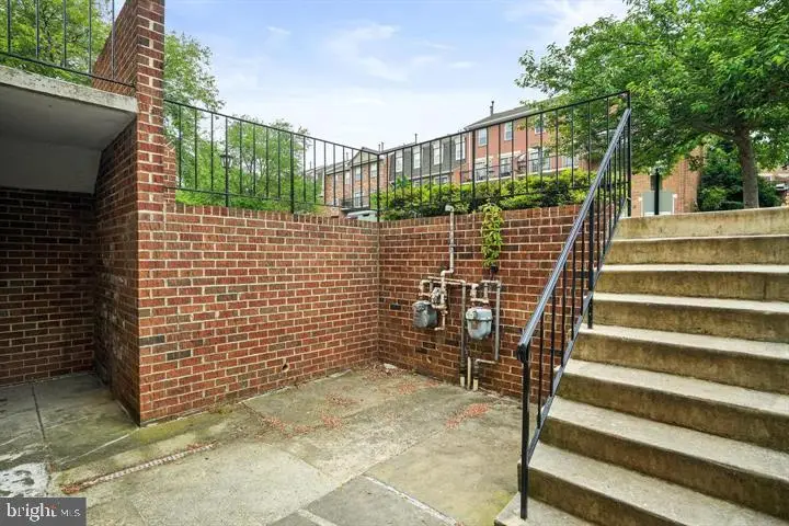 3912 Chesterwood Dr #3912, Silver Spring, MD 20906 - #2