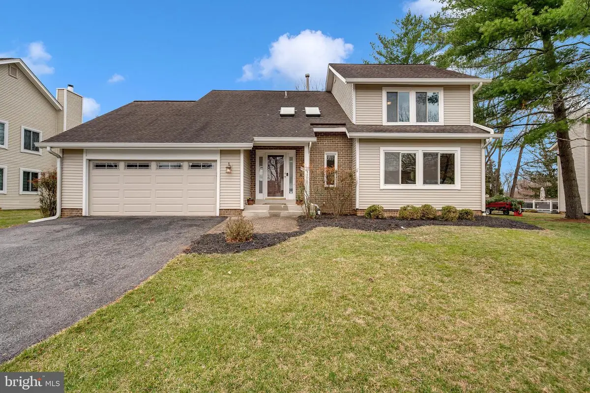 11512 Flints Grove Ln, North Potomac, MD 20878 - #1