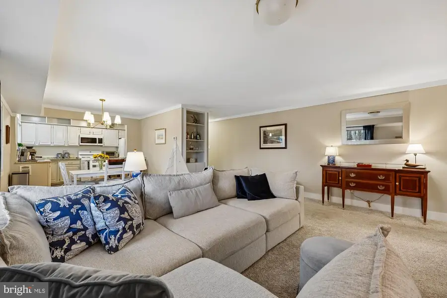 10619 Montrose Ave #102, Bethesda, MD 20814 - #2