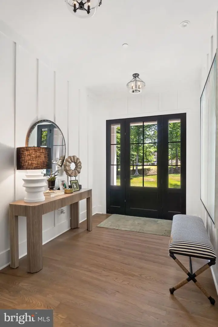 8512 Horseshoe Ln, Potomac, MD 20854 - #3