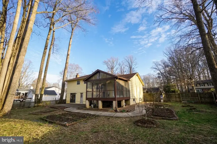 13911 Castaway Dr, Rockville, MD 20853 - #3