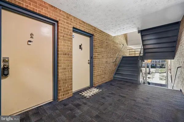 452 Girard St #356, GAITHERSBURG, MD 20877