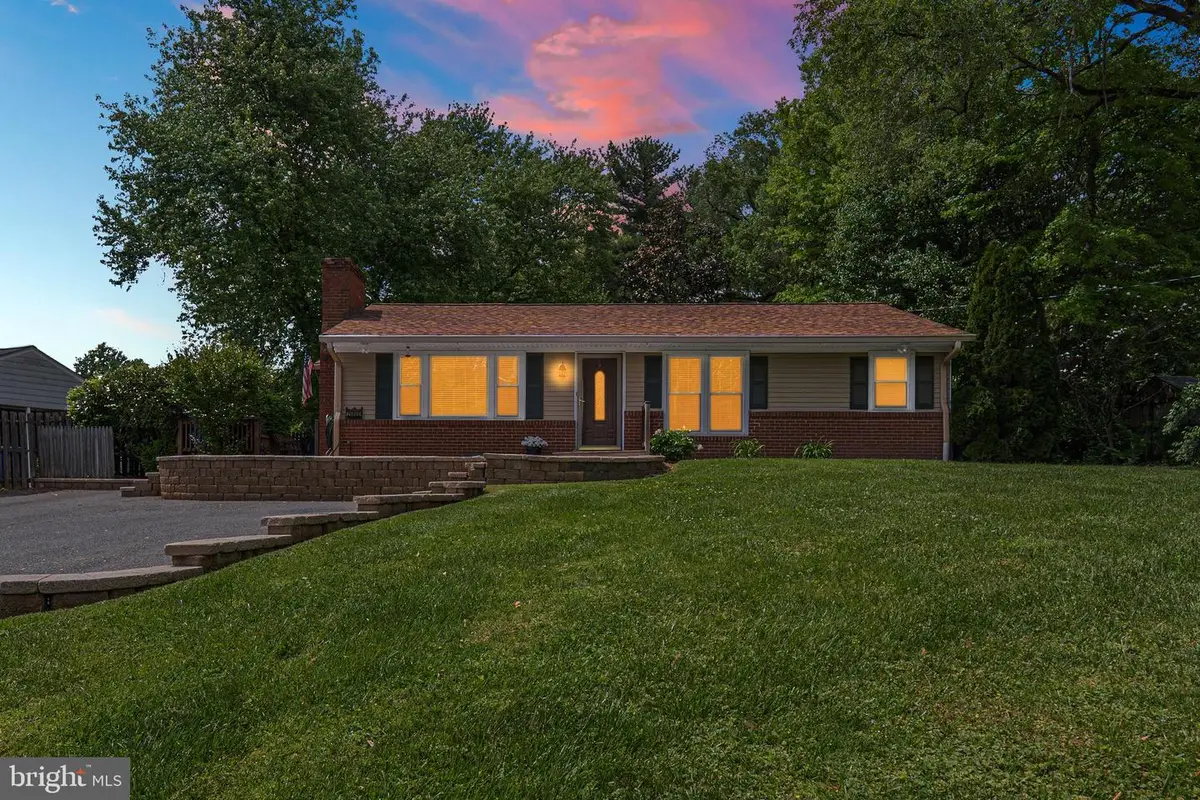 26800 Howard Chapel Dr, Damascus, MD 20872 - #1