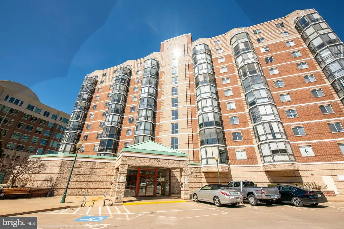 24 Courthouse Sq #212, Rockville, MD 20850 - #1
