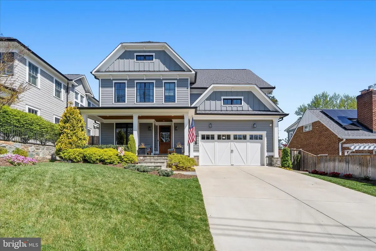 3307 Cummings Ln, Chevy Chase, MD 20815 - #1