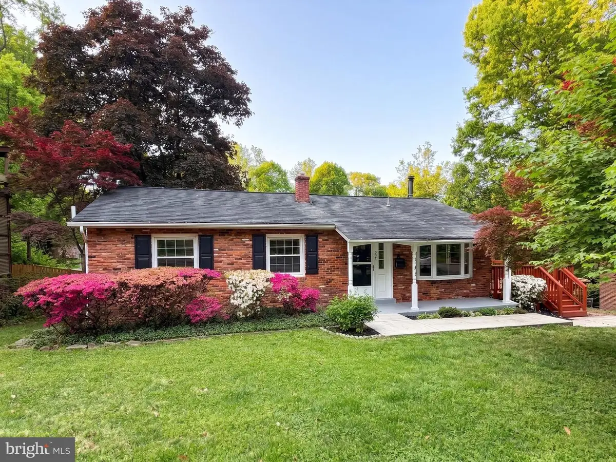 748 Beall Ave, Rockville, MD 20850 - #1