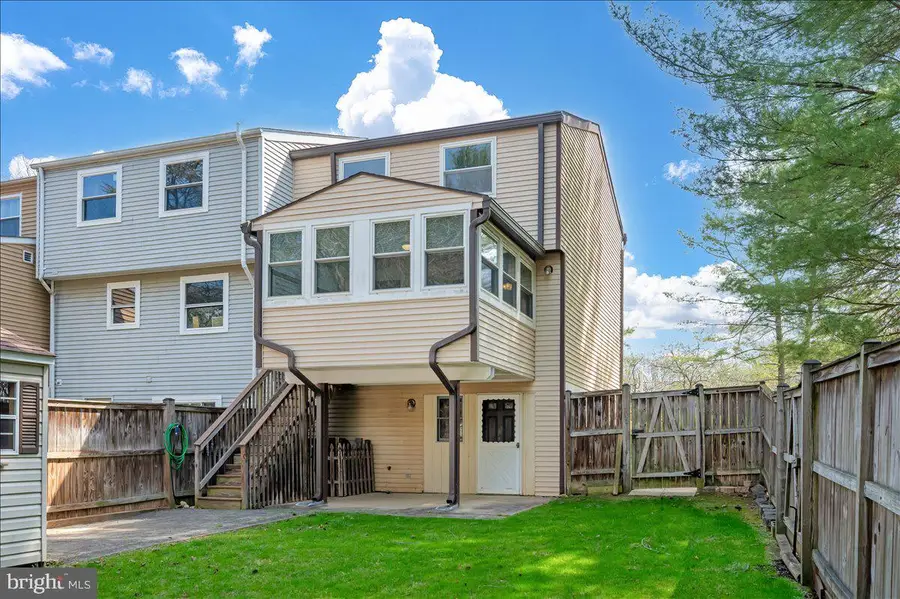 24224 Newbury Rd, Gaithersburg, MD 20882 - #3