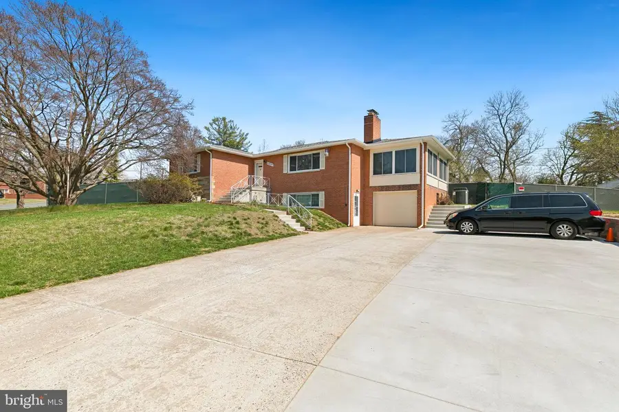 12829 Baker Dr, Silver Spring, MD 20904 - #2