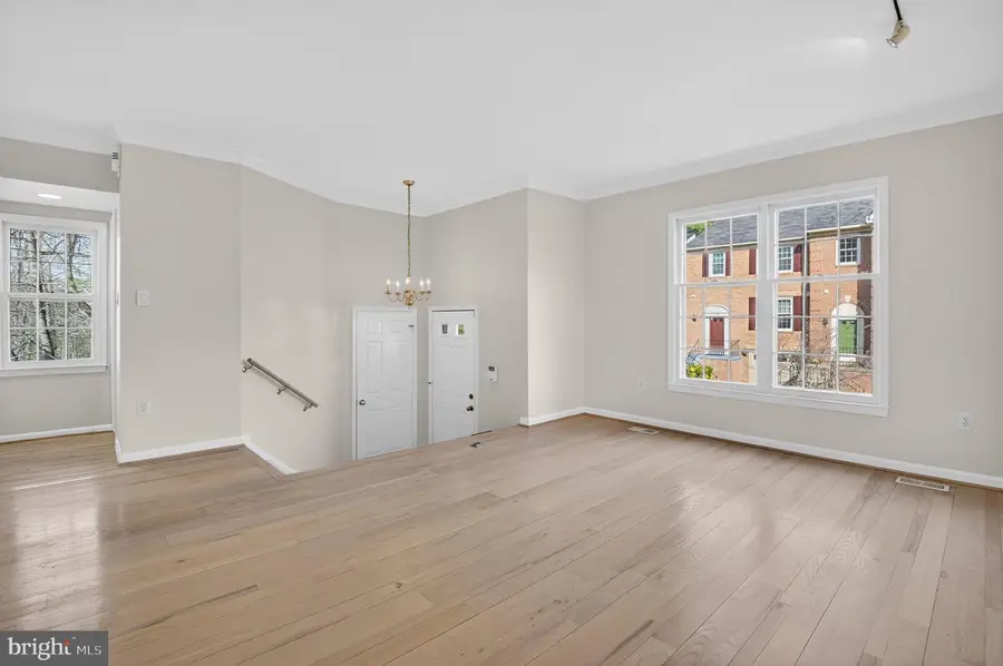 10101 Galsworthy Pl, Bethesda, MD 20817 - #3