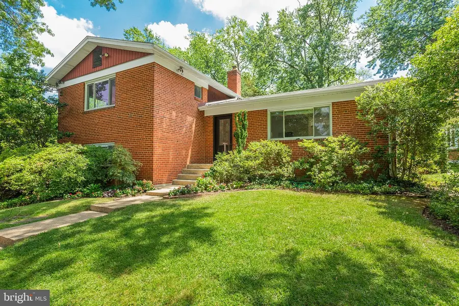 3910 Montrose Drwy, Chevy Chase, MD 20815 - #2