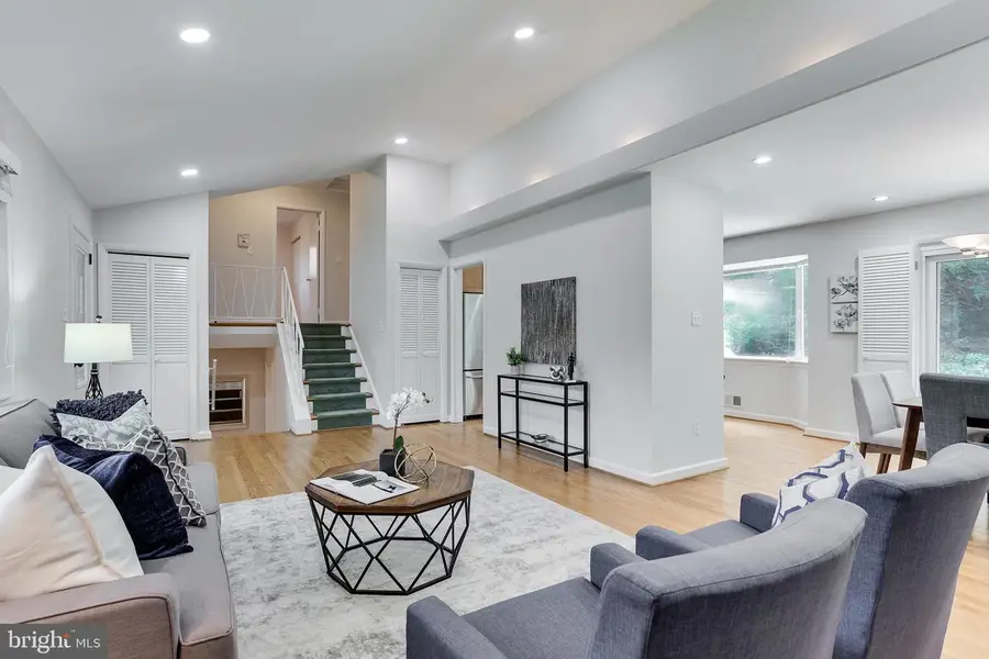 3910 Montrose Drwy, Chevy Chase, MD 20815 - #3