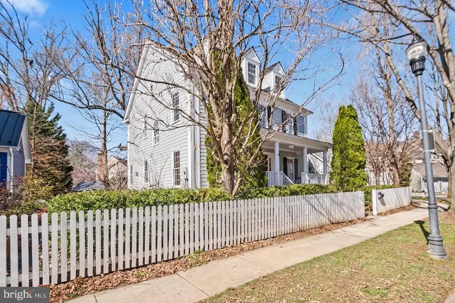 119 Thurgood St, Gaithersburg, MD 20878 - #2