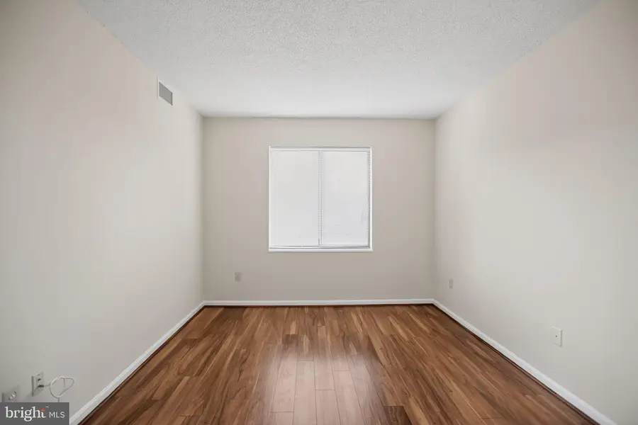 2904 N Leisure World Blvd #207, Silver Spring, MD 20906 - #3