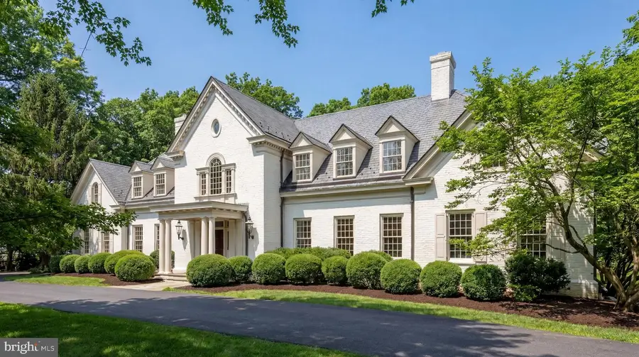 8600 Country Club Dr, Bethesda, MD 20817 - #3