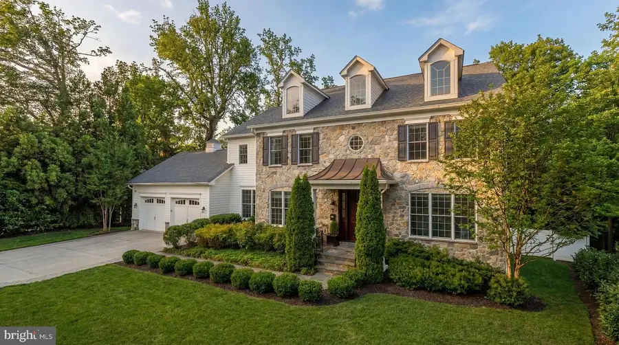 3708 Cardiff Ct, Chevy Chase, MD 20815 - #3