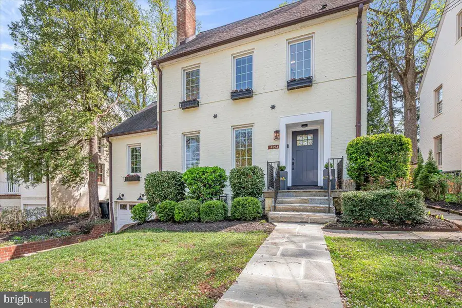 4214 Oakridge Ln, Chevy Chase, MD 20815 - #2