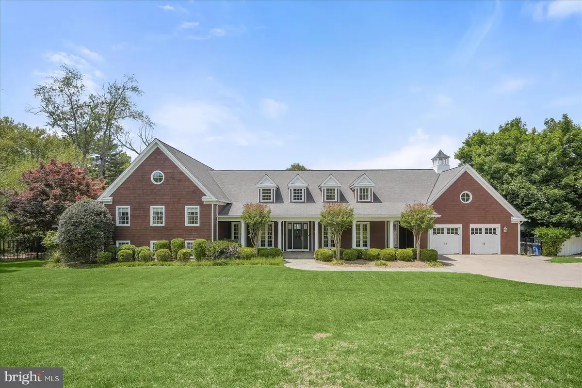 7506 Persimmon Tree Ln, Bethesda, MD 20817 - #1