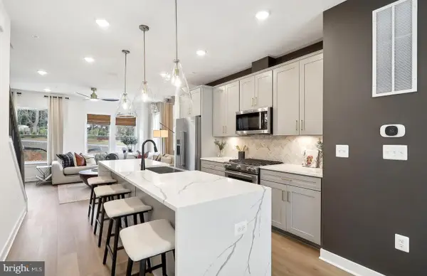 3041 Nina Clarke Dr, ROCKVILLE, MD 20850