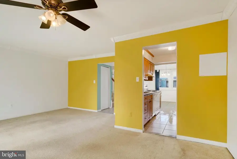 17413 Hoskinson Rd, Poolesville, MD 20837 - #3