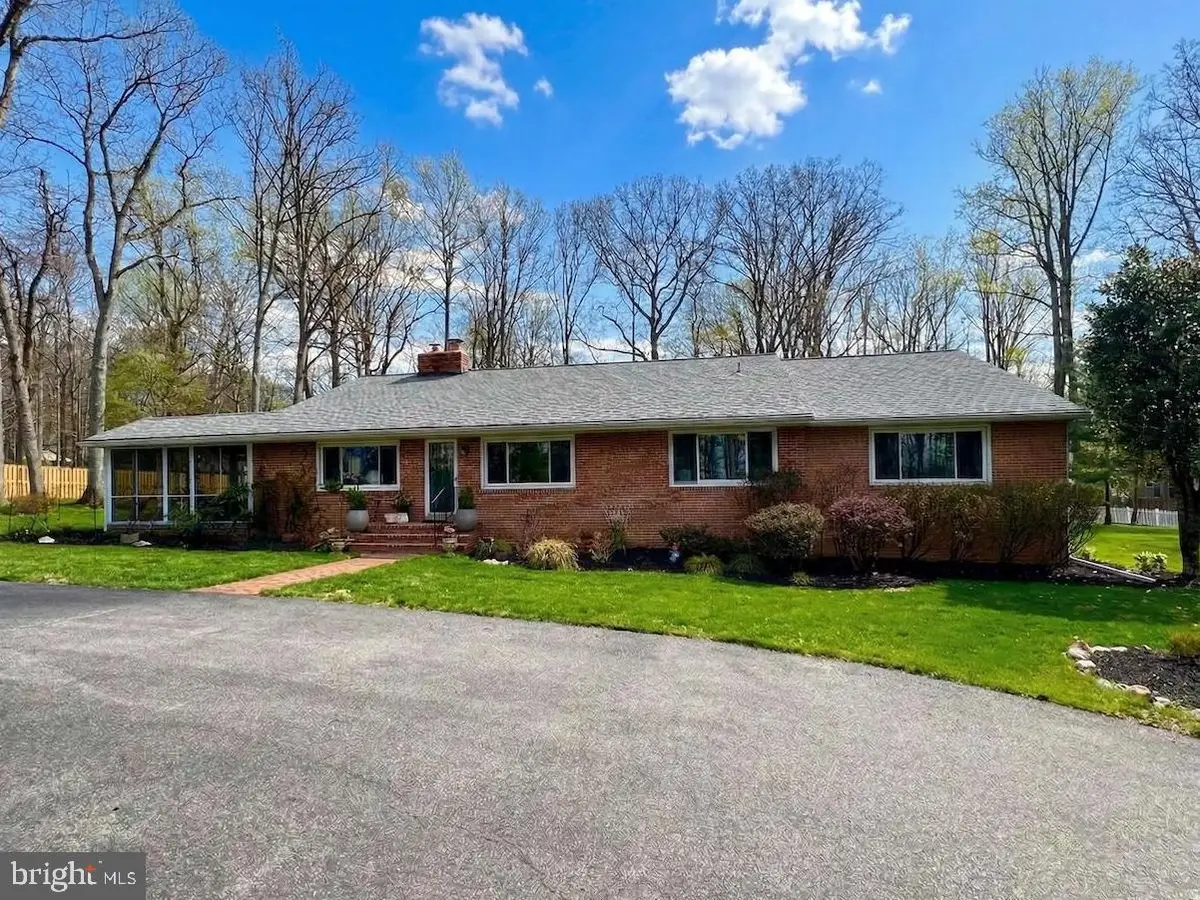 4318 Pinetree Rd, Rockville, MD 20853 - #1