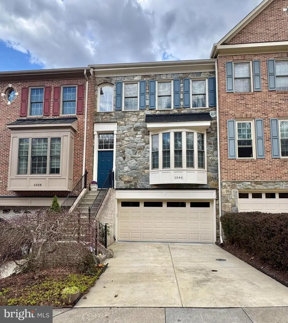 1040 Grand Oak Way, Rockville, MD 20852 - #1
