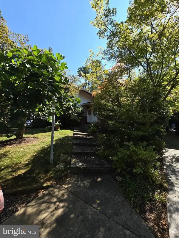 11902 Enid Dr, ROCKVILLE, MD 20854