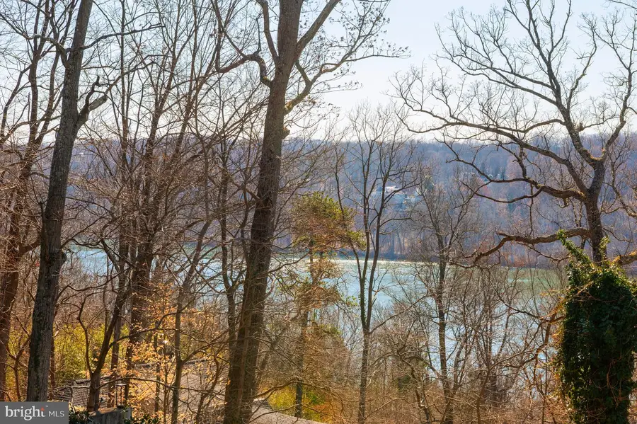 5124 Wissioming Rd, Bethesda, MD 20816 - #3