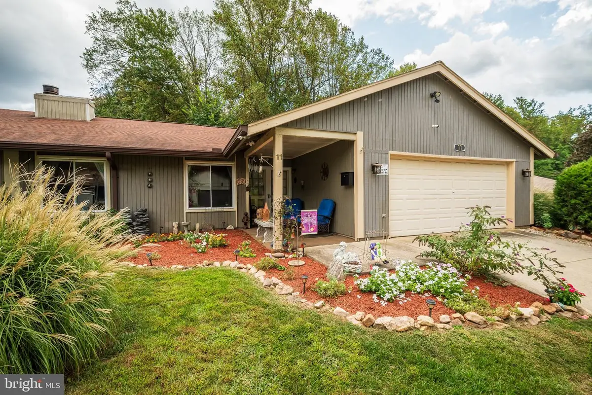 11 Aquarius Ct, Silver Spring, MD 20906 - #1