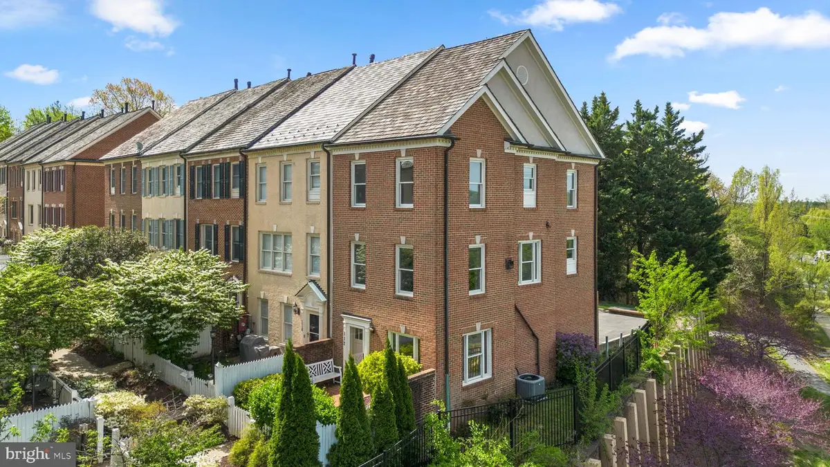 112 Ridgepoint Pl, Gaithersburg, MD 20878 - #1