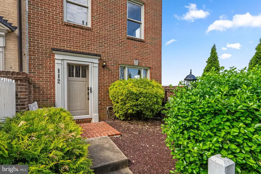 112 Ridgepoint Pl, Gaithersburg, MD 20878 - #3