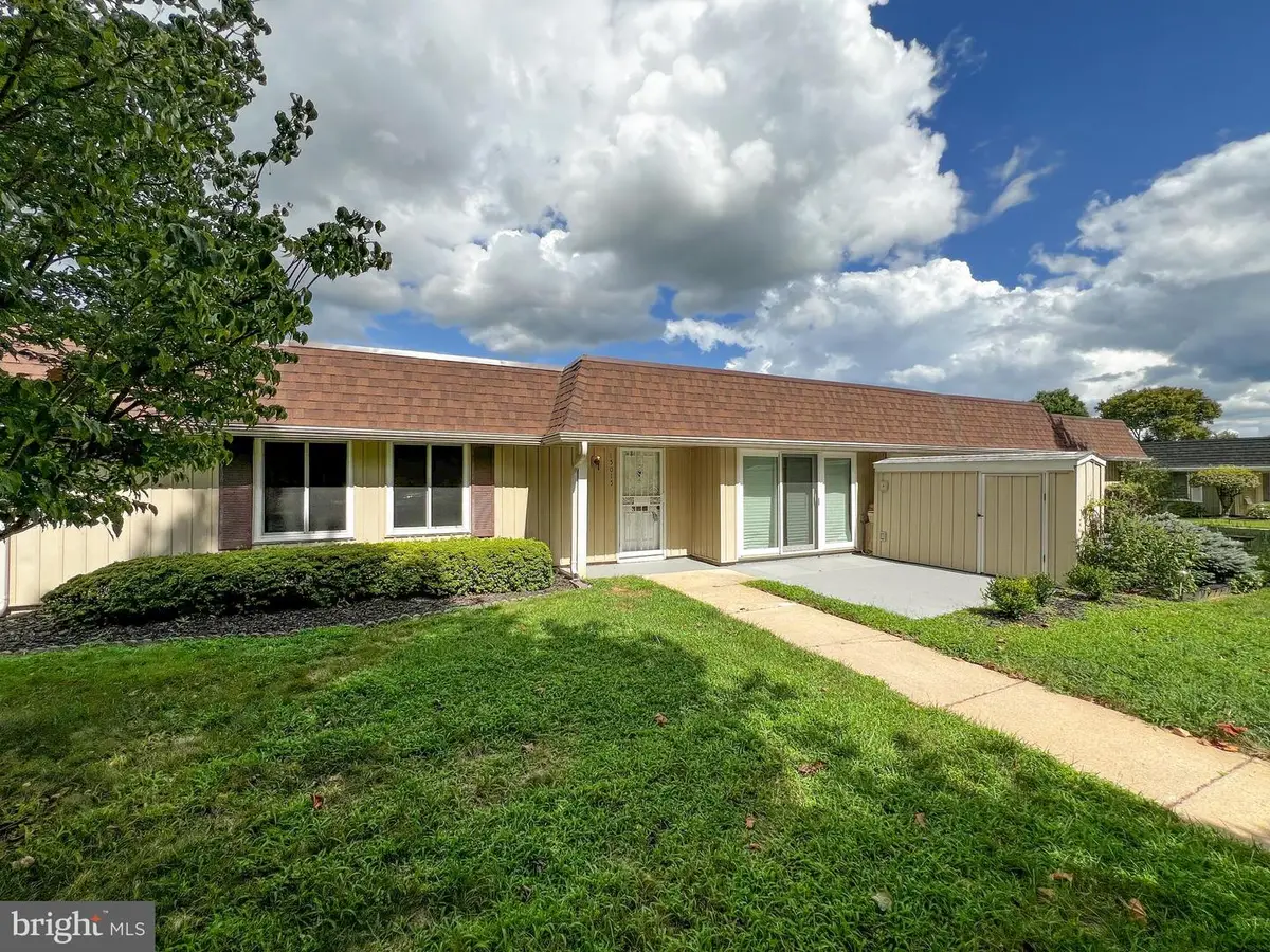 15015 Haslemere Ct, Silver Spring, MD 20906 - #1