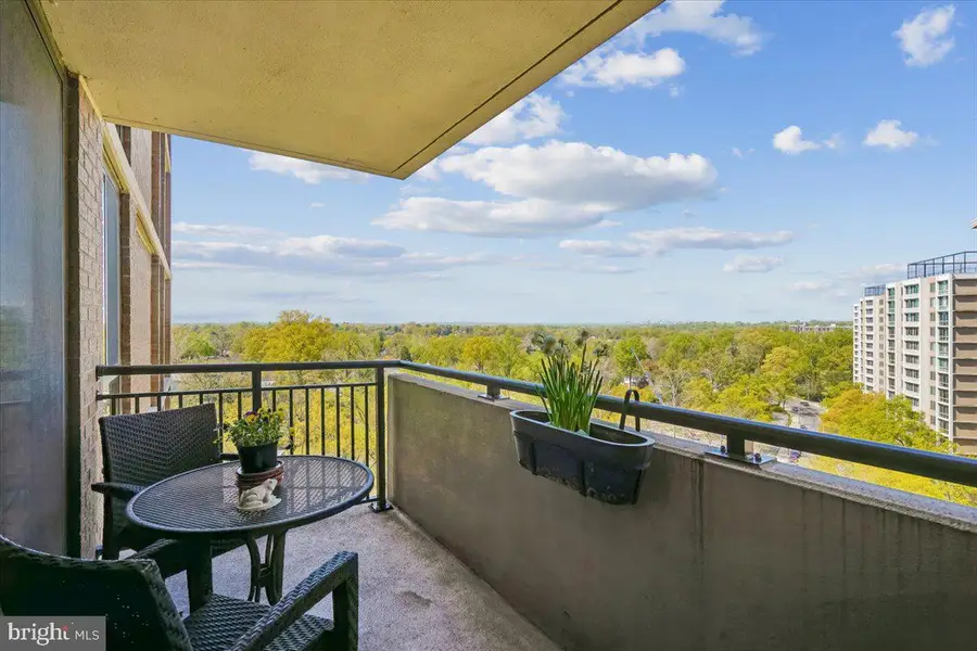 4620 N Park Ave #1205 E, Chevy Chase, MD 20815 - #2