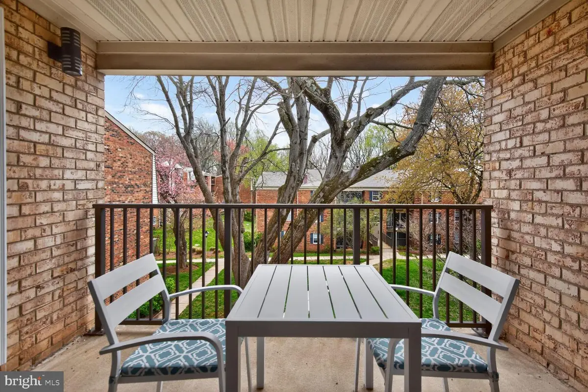 862 College Pkwy #202, Rockville, MD 20850 - #1