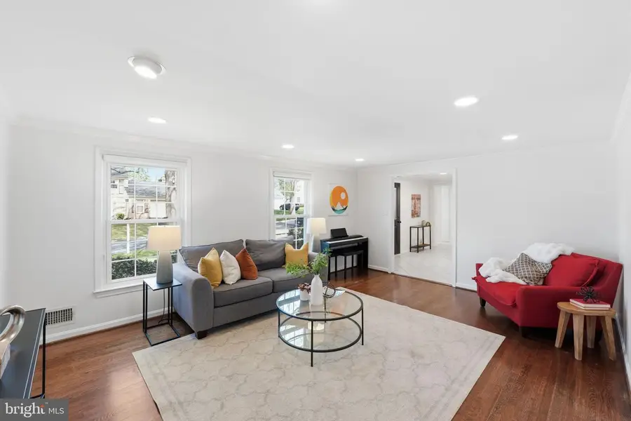 5 Infield Ct S, Potomac, MD 20854 - #2